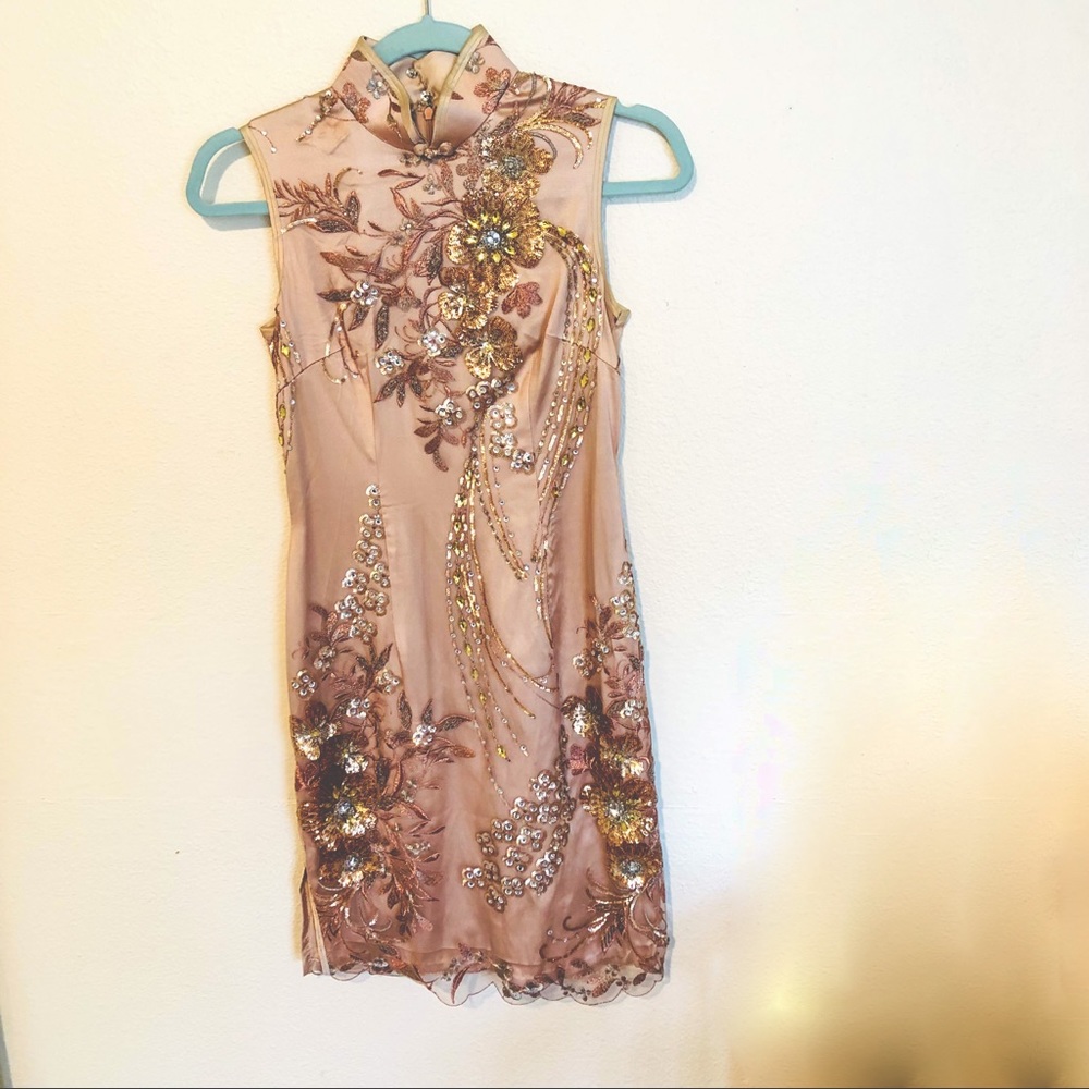 Beautiful CHINESE ASIAN CHIPAO TRADITIONAL DRESS BLUSH PINK EMBELLISHED FLOWERS